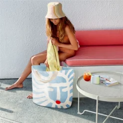 SunnyLife Carryall Bag - Sun Face -Trailblazer Camping 33695 2