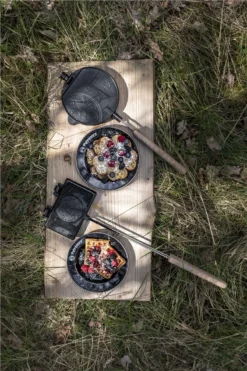 Petromax Waffle Iron 16 Petromax Waffle Iron -Trailblazer Camping 34526 6