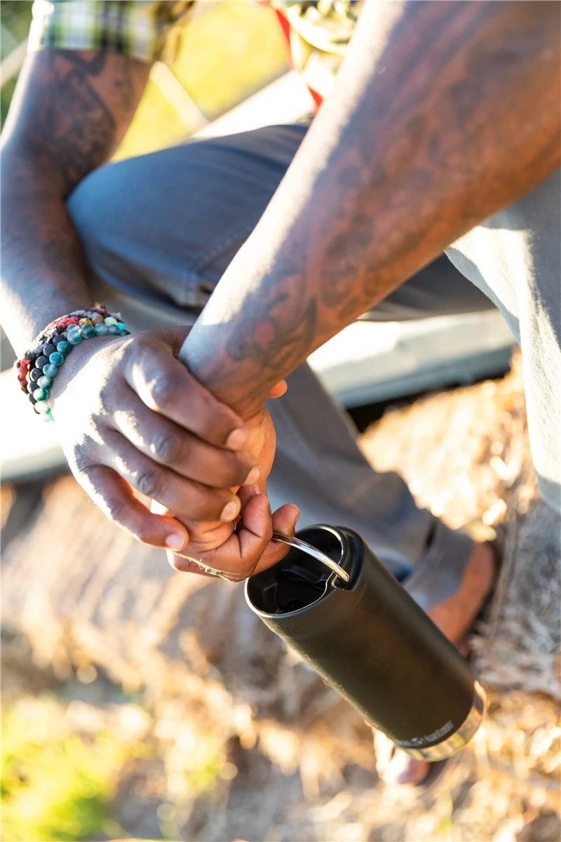 Klean Kanteen Insulated TKWide 12oz (355ml) Black Bottle - With Café Cap 8 Klean Kanteen Insulated TKWide 12oz (355ml) Black Bottle - With Café Cap - Image 8