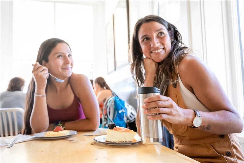 Klean Kanteen Insulated TKWide 12oz (355ml) Brushed Stainless Bottle - With Café Cap 6 Klean Kanteen Insulated TKWide 12oz (355ml) Brushed Stainless Bottle - With Café Cap - Image 6