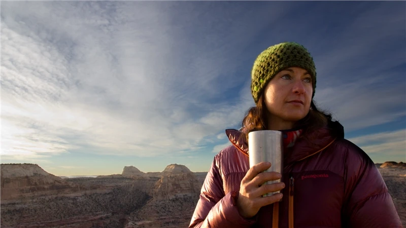 Yeti Rambler 10oz (296ml) Tumbler With Magslider Lid - Navy 9 Yeti Rambler 10oz (296ml) Tumbler With Magslider Lid - Navy - Image 9